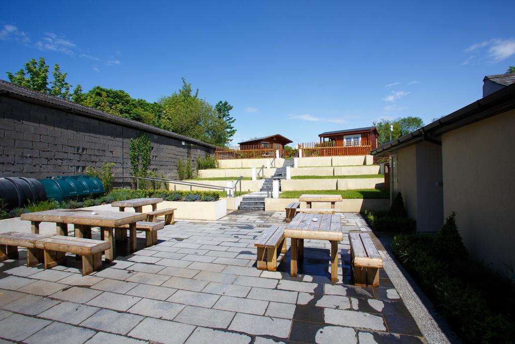 Hotel Giltraps Townhouse & Glamping Kinnitty Exterior foto