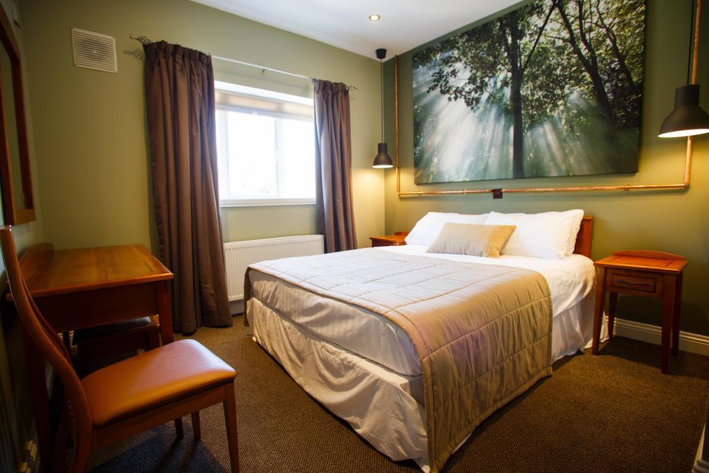 Hotel Giltraps Townhouse & Glamping Kinnitty Exterior foto